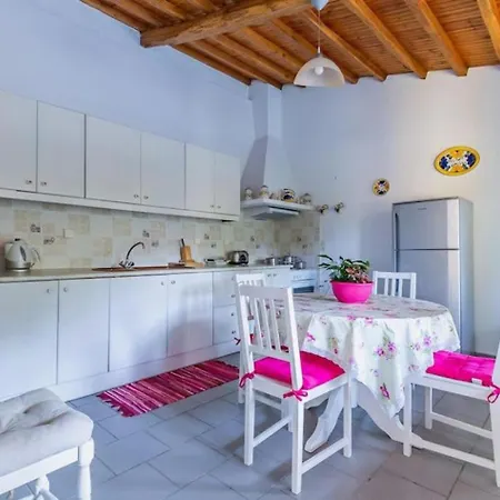 Avgeri * Panormos (Skopelos)