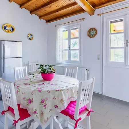Villa Avgeri *